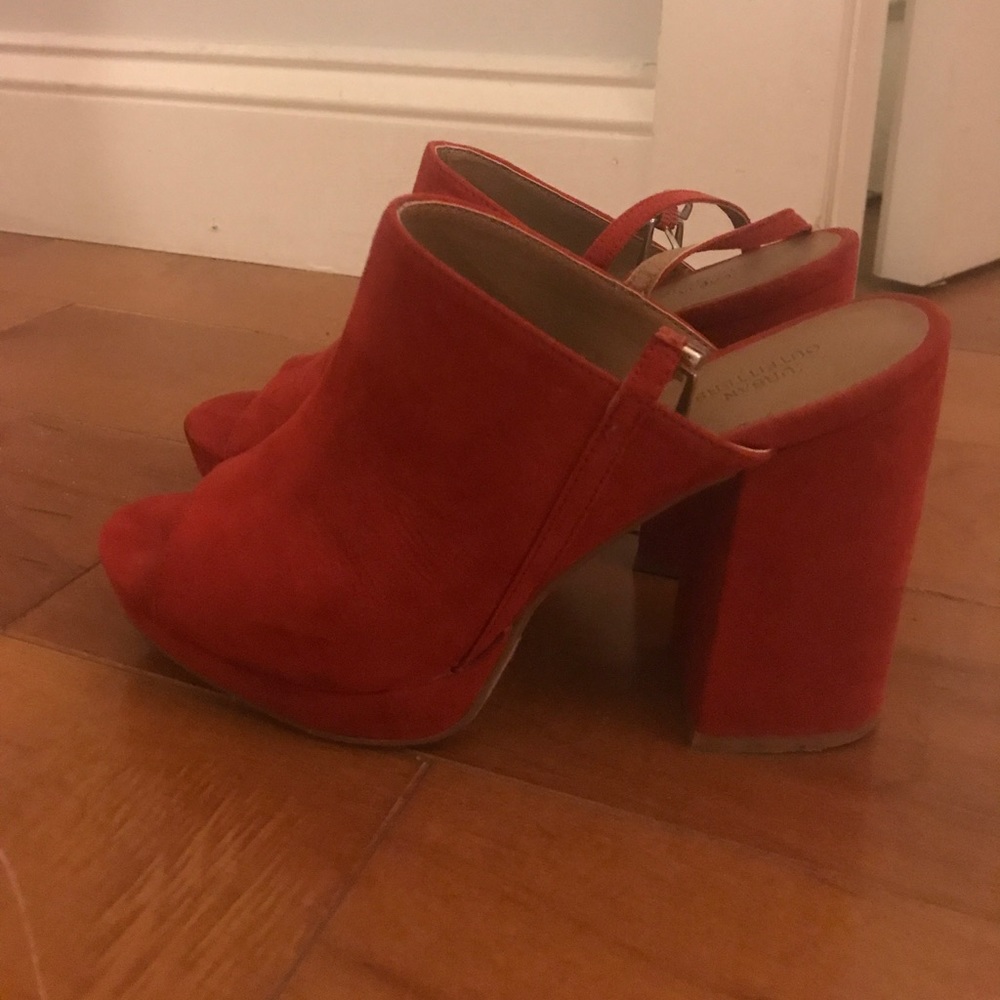 Red mules
